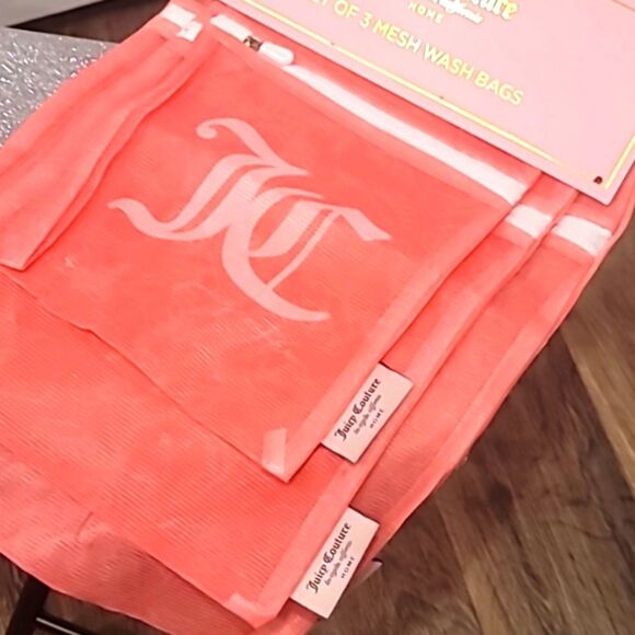 Juicy Couture JC Logo Hearts & Crowns Set of 3 Mesh Wash Bags - Picture 3 of 5